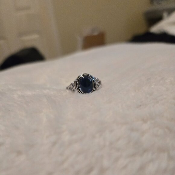 New 925 Sterling Silvery Mood Ring Temperature Sensing Color Stone - Picture 3 of 4